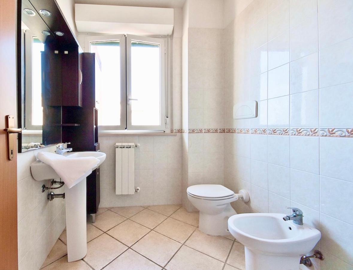 Isa-Apartments 4 Beds In Residence With Swimming-Pool In San Vincenzo, Just 600 Meters From The Sea Kültér fotó